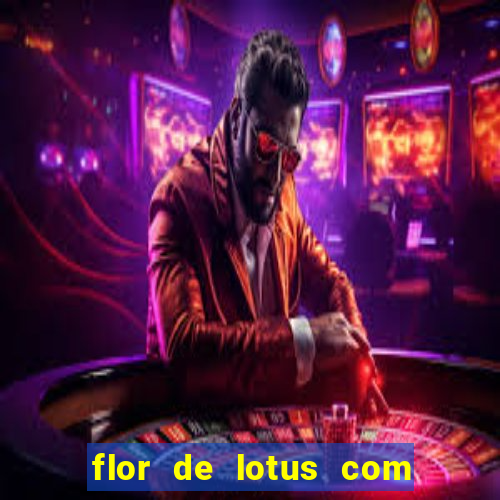 flor de lotus com lua tatuagem